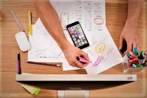 Things to consider when selecting a Mobile application UX design tool