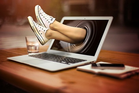 Integrated marketing to combine digital and traditional marketing