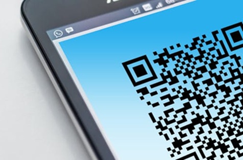 QR codes to connect ecommerce store with physical store